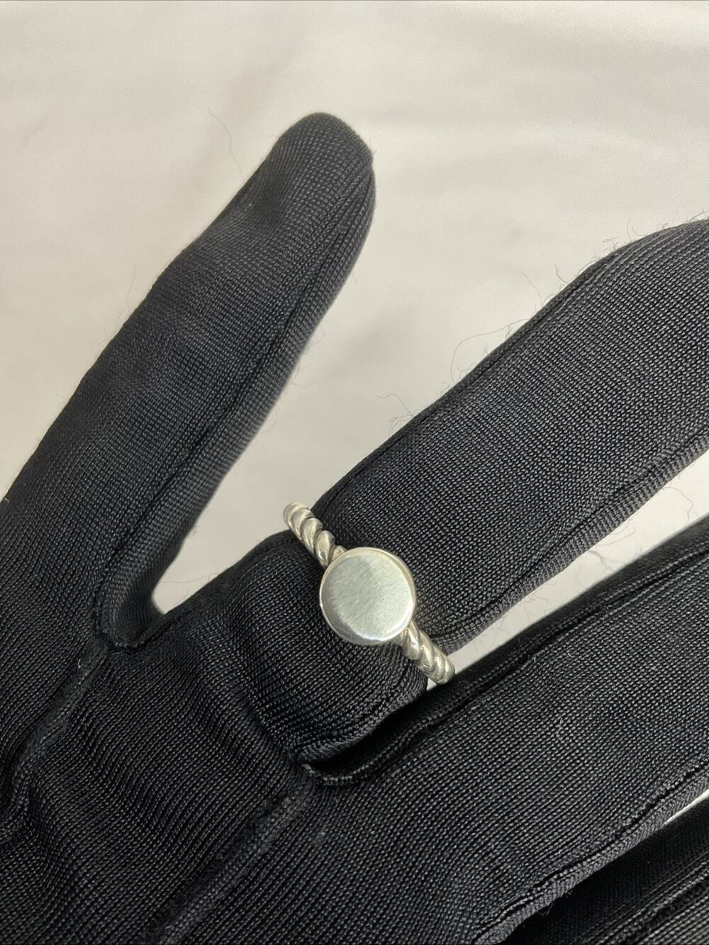 RETIRED JAMES AVERY STERLING SILVER INITIAL TWIST RING SZ 8 NO MONO
